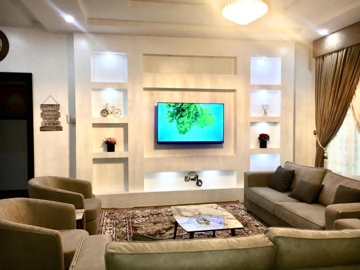 De-Omega Homes - Serviced Apartment Jahi, Abuja Buitenkant foto